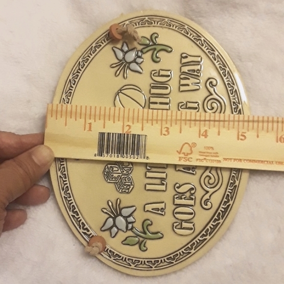 Vintage Trinity Pottery 7"x5" Teddy Bear wall Decorative sign - Picture 7 of 8